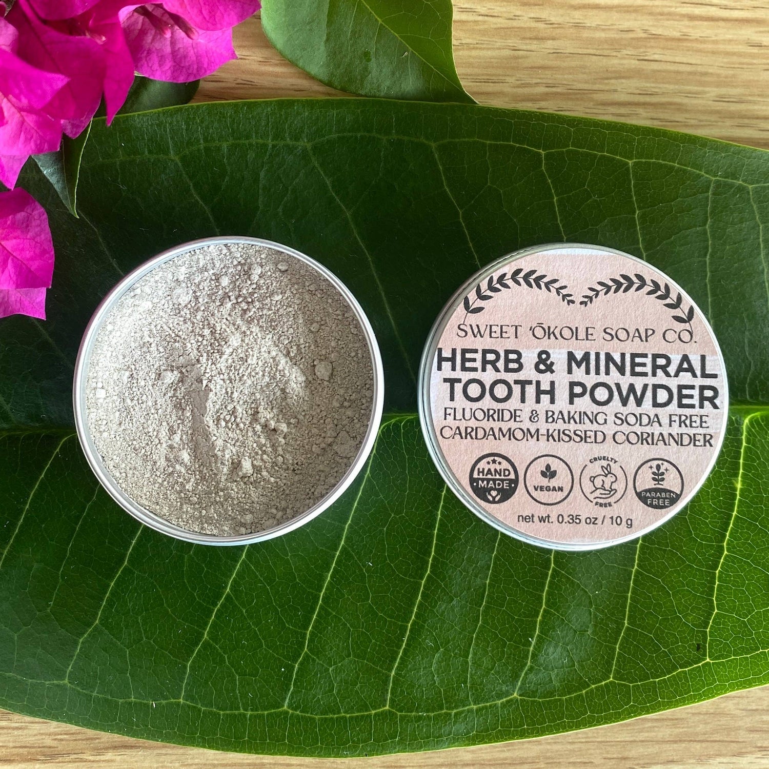 Herb Mineral Tooth Powder with Cardamom, Coriander & Noni