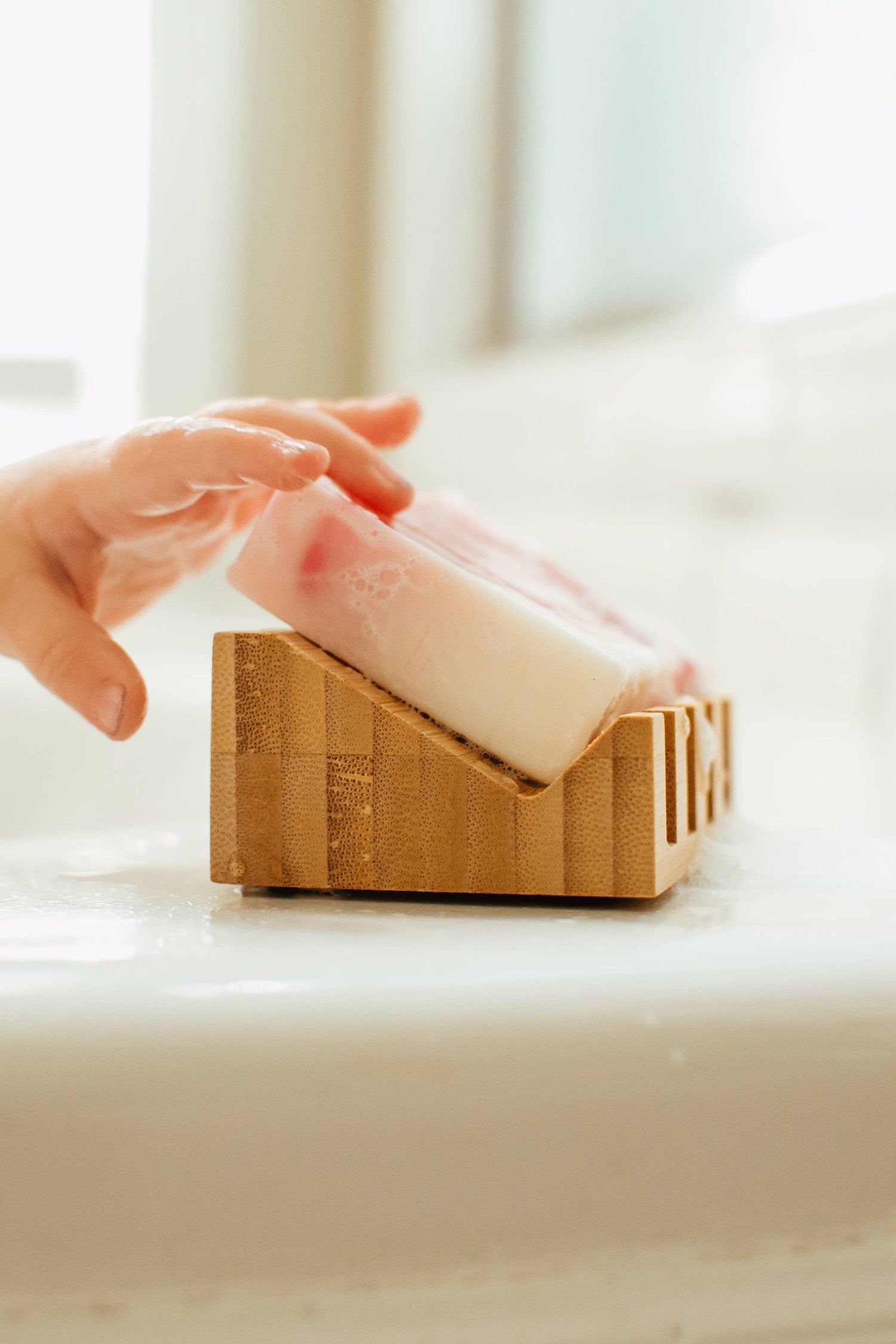 Slanted Wooden Soap Dish - Zefiro