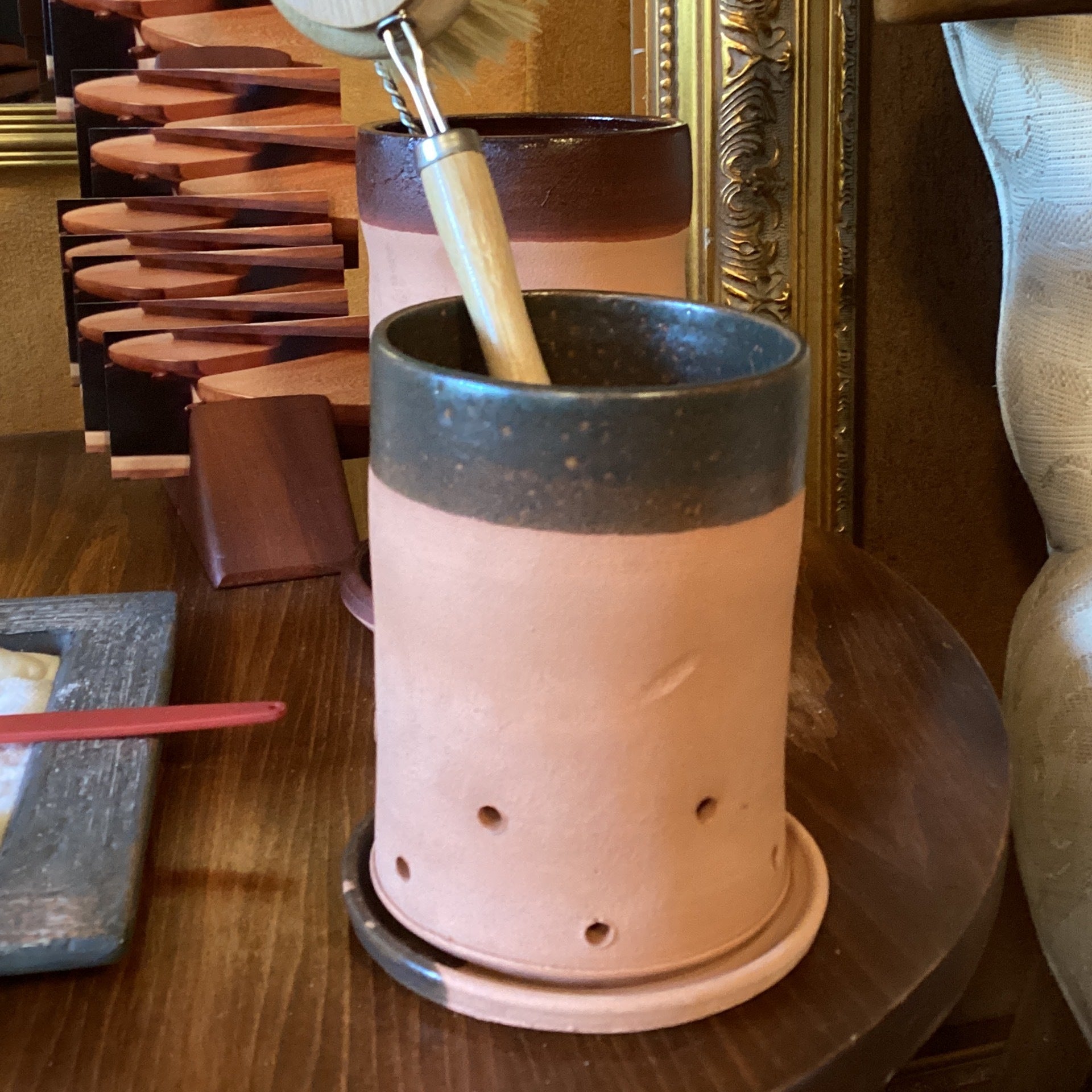 Ceramic brush holder